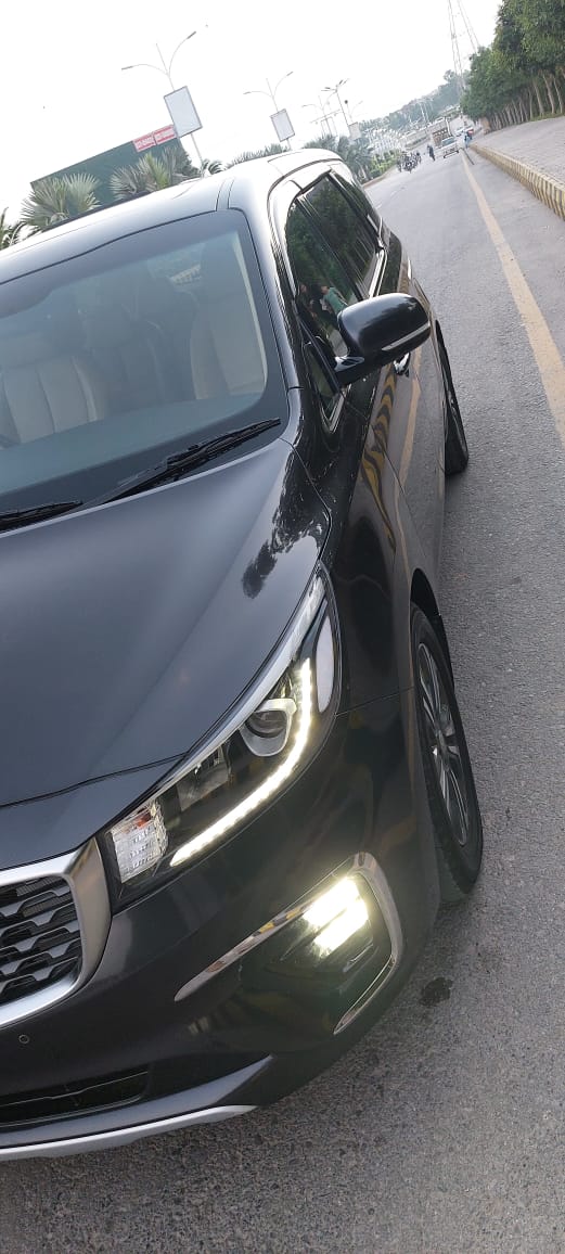 KIA - GRAND CARNIVAL