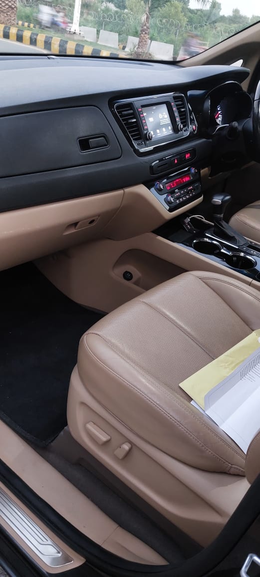 KIA - GRAND CARNIVAL