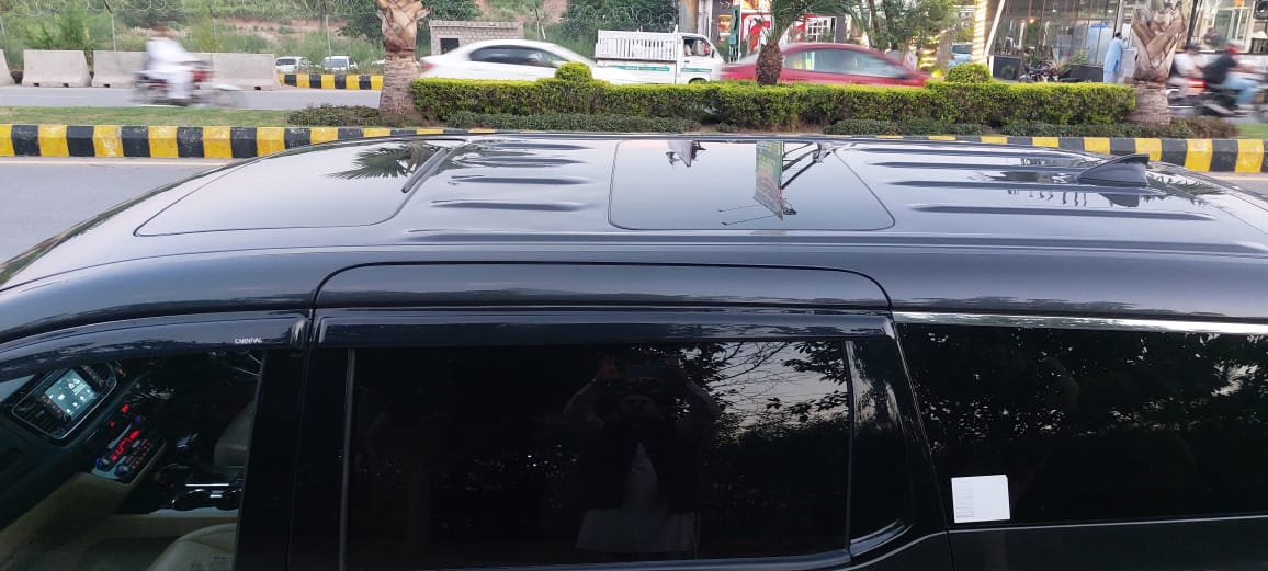KIA - GRAND CARNIVAL