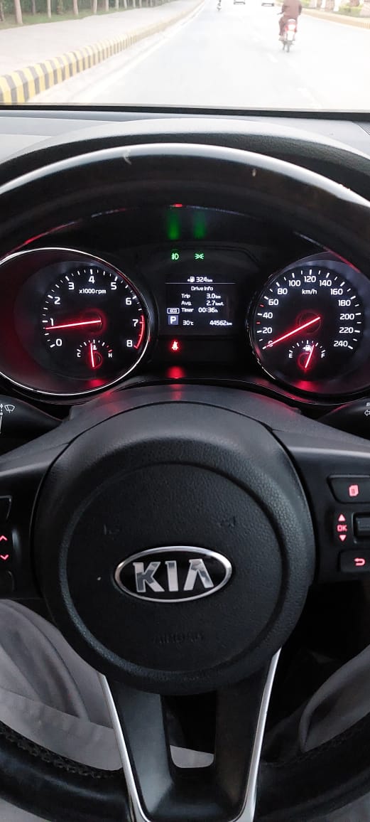 KIA - GRAND CARNIVAL