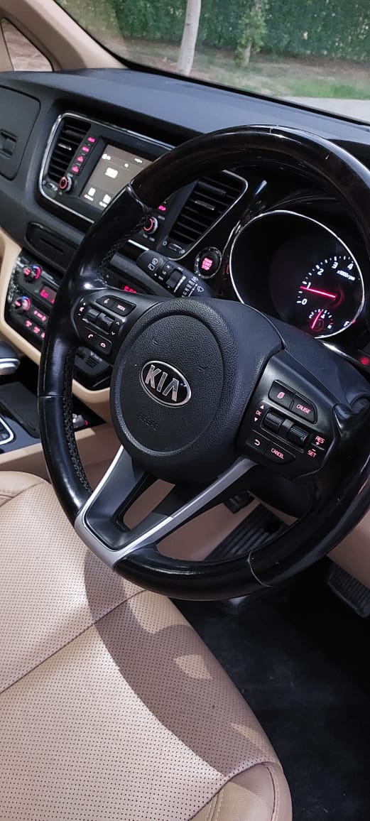 KIA - GRAND CARNIVAL