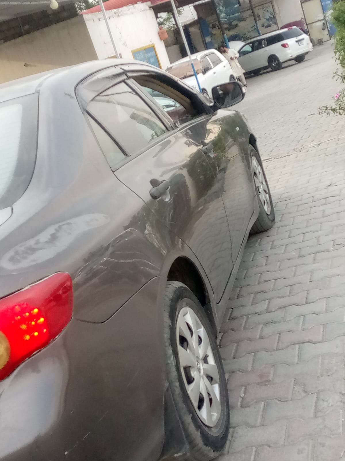 COROLLA GLi