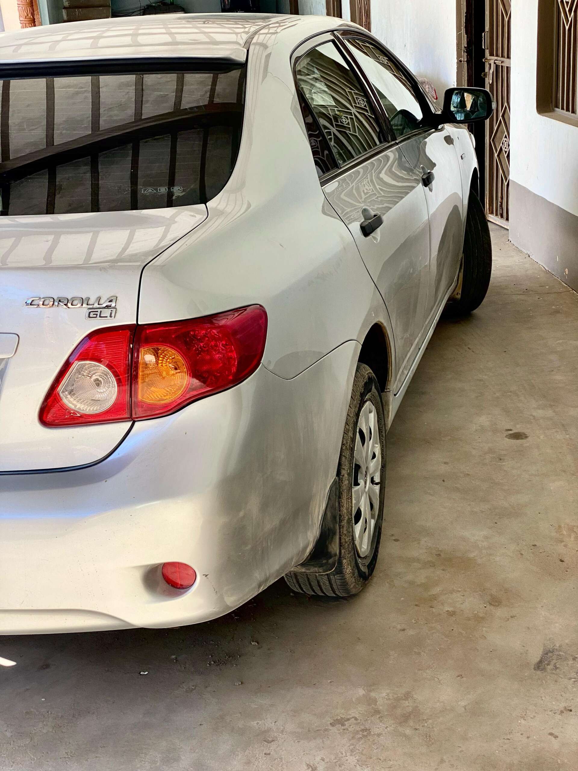 COROLLA GLi