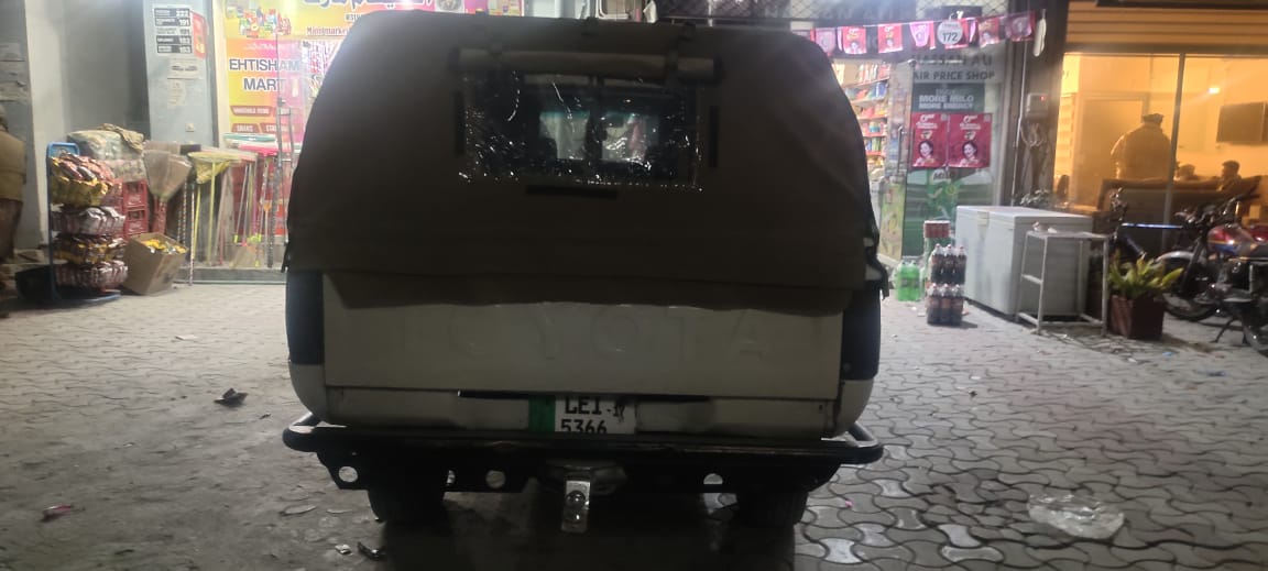 TOYOTA 106 4X4 Double Cabin