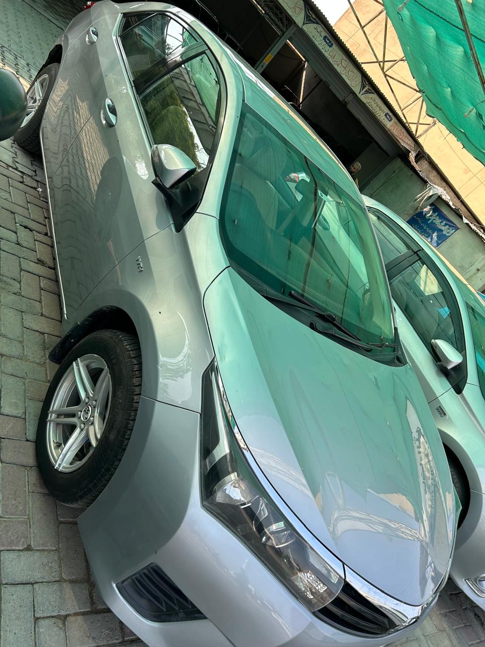 COROLLA GLi