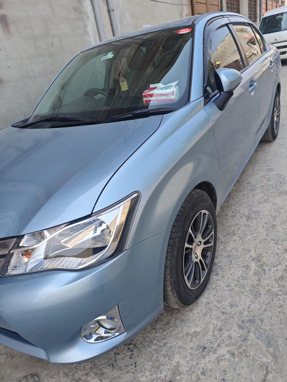 COROLLA AXIO