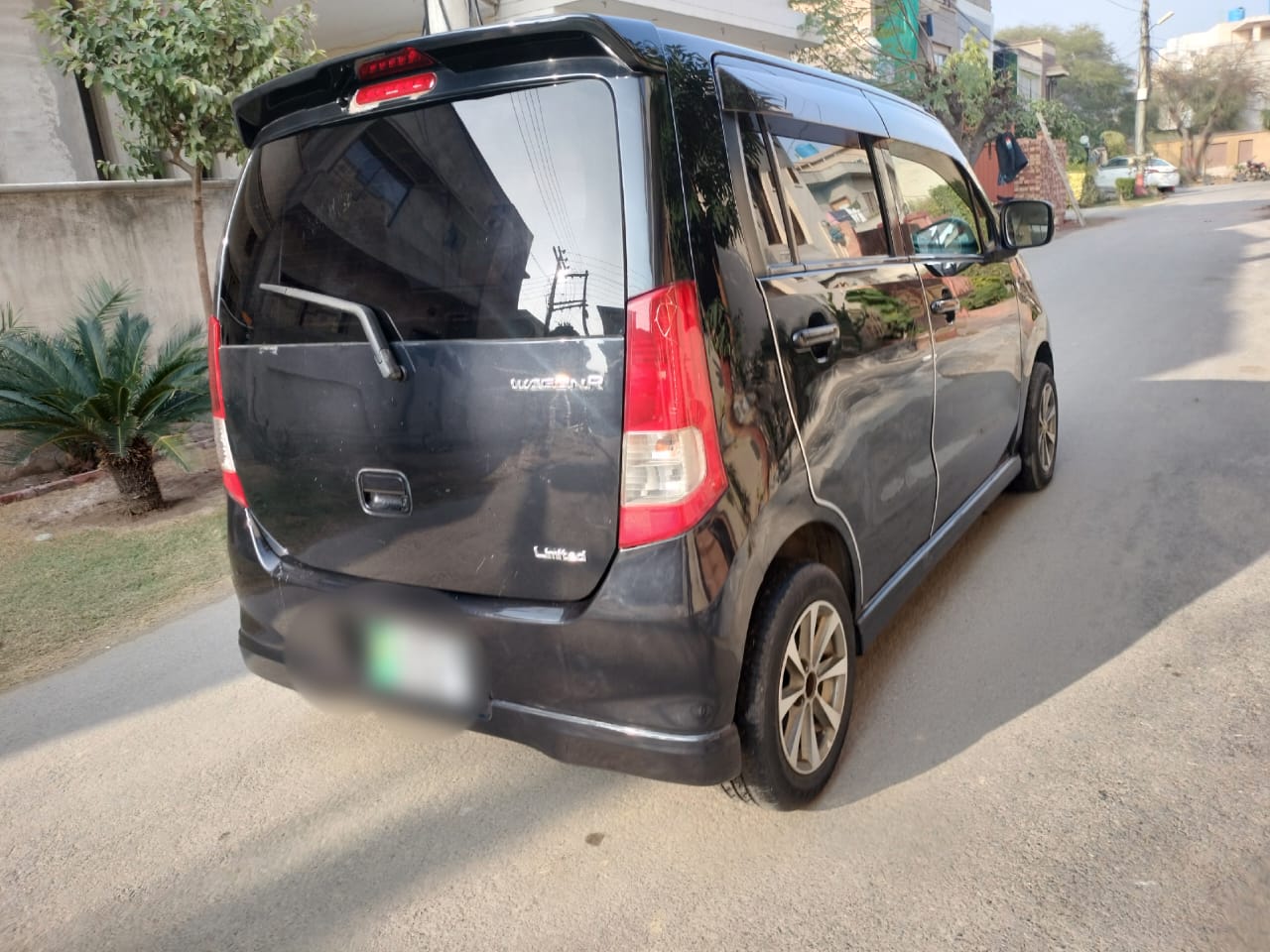 WAGON-R Limited