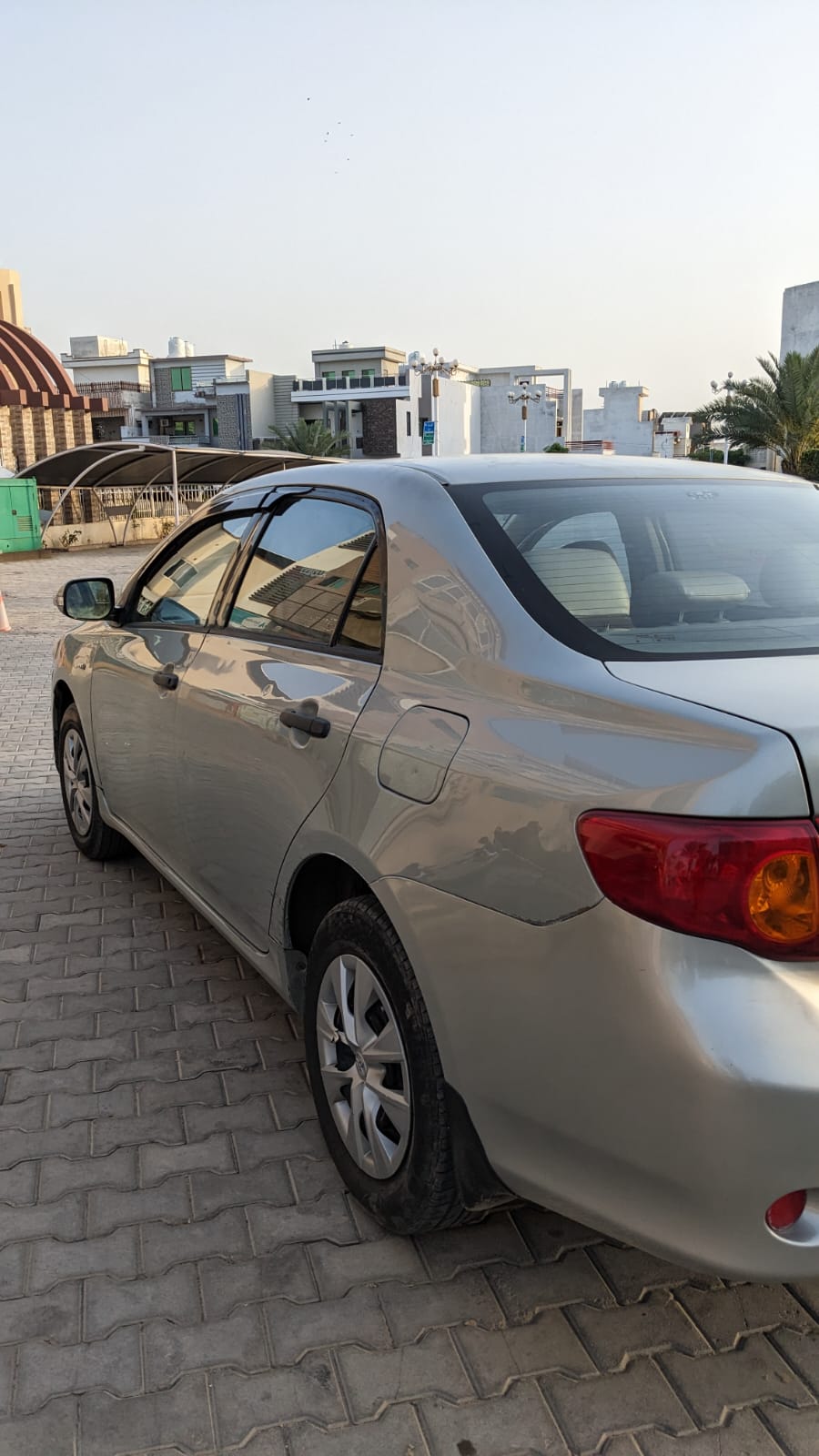 COROLLA GLi