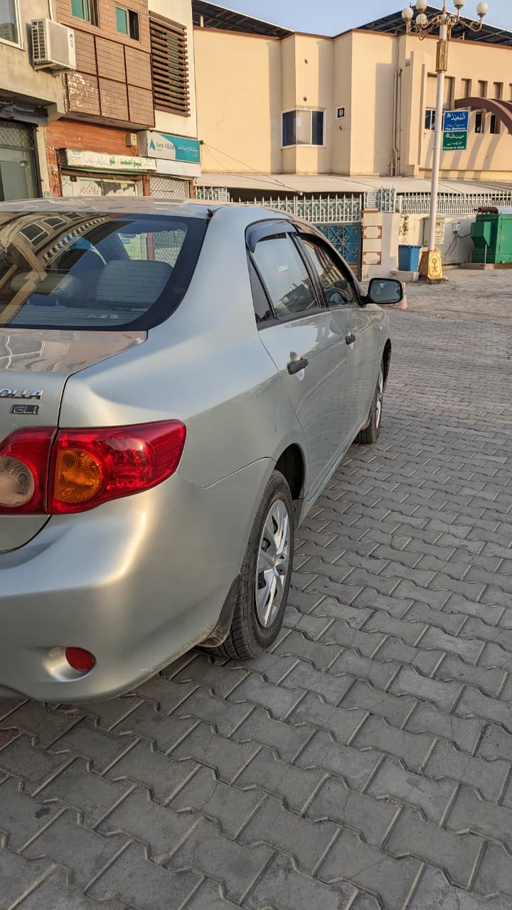 COROLLA GLi