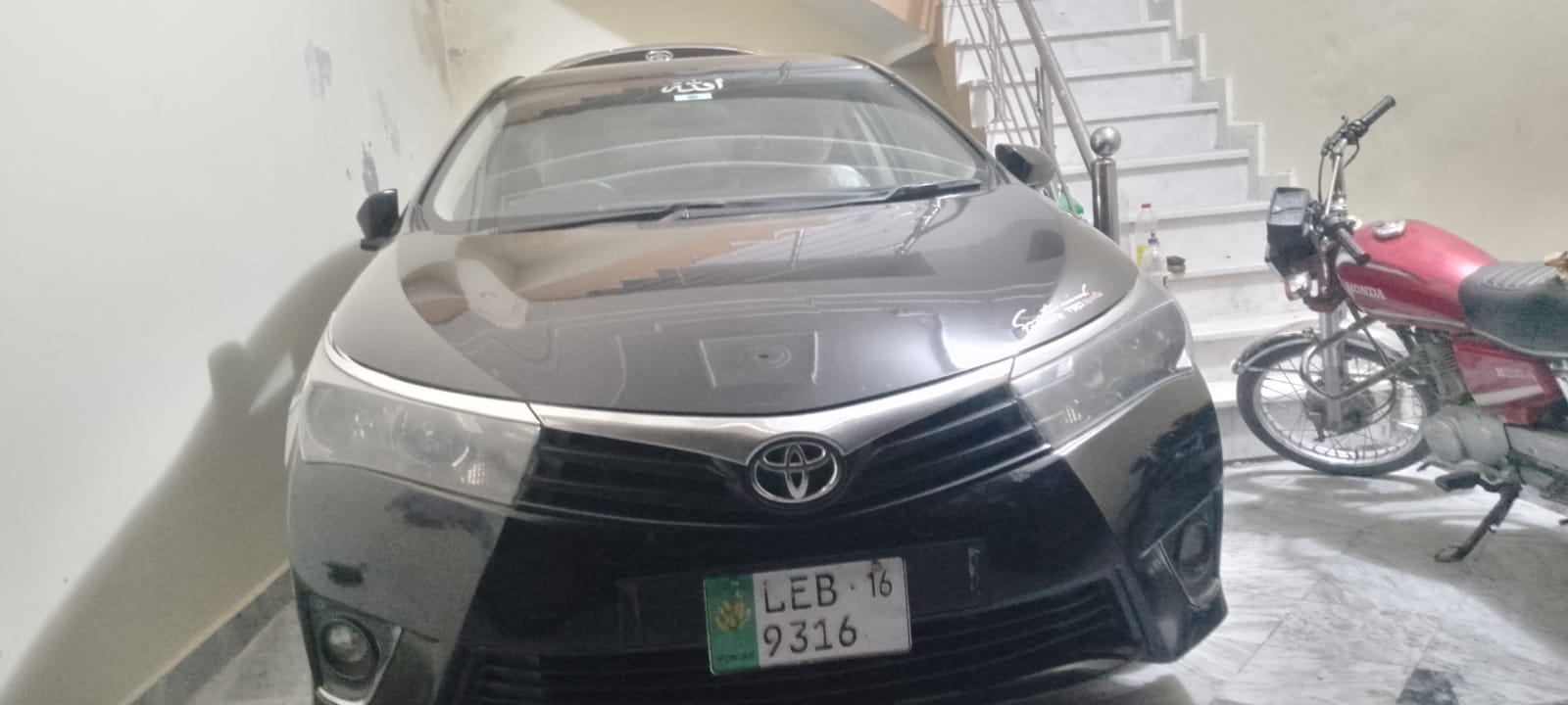 COROLLA GLi