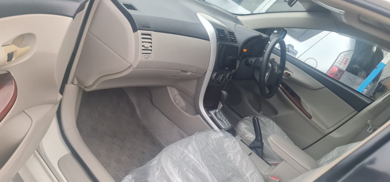 COROLLA ALTiS - 1.6 SR