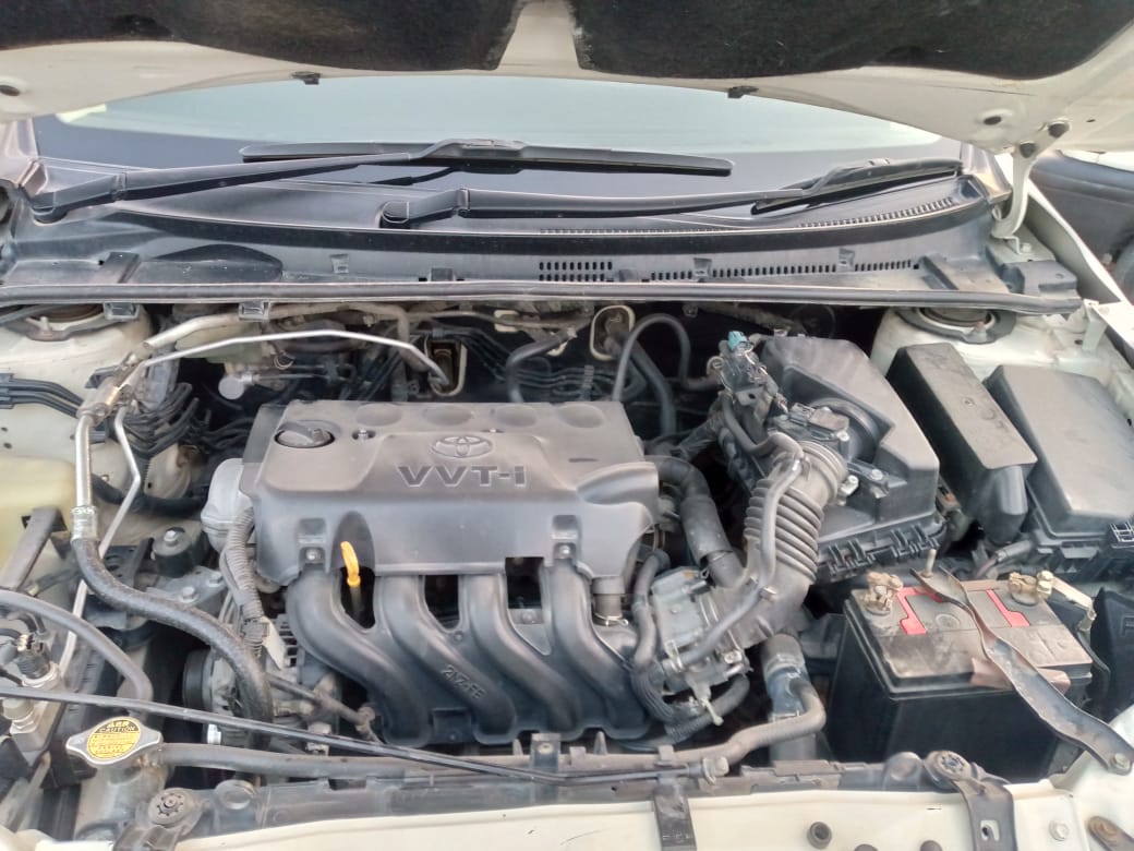 COROLLA GLi