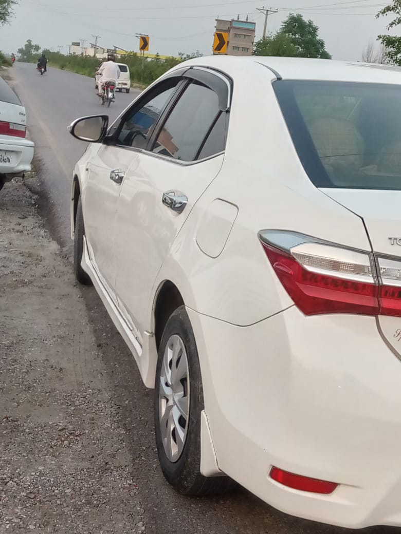 COROLLA GLi