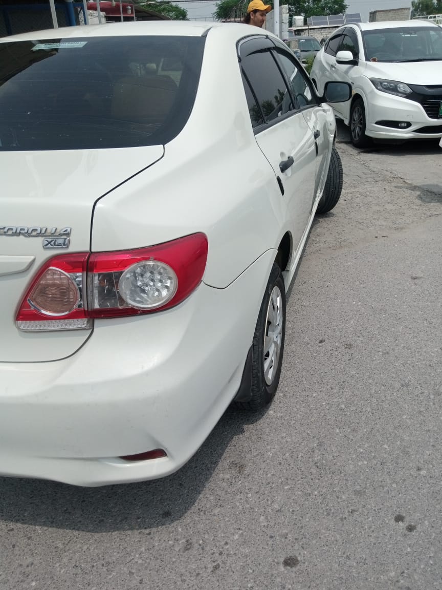 COROLLA XLi - To - GLi