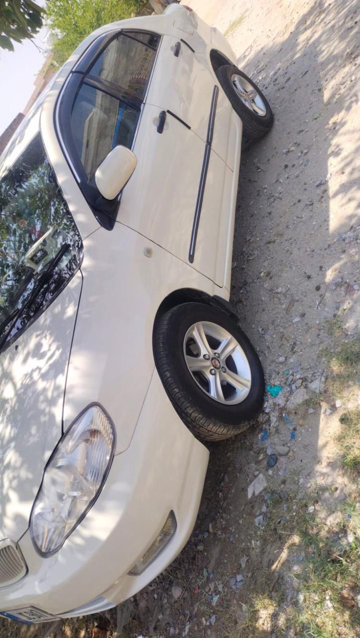 COROLLA XLi - To - GLi