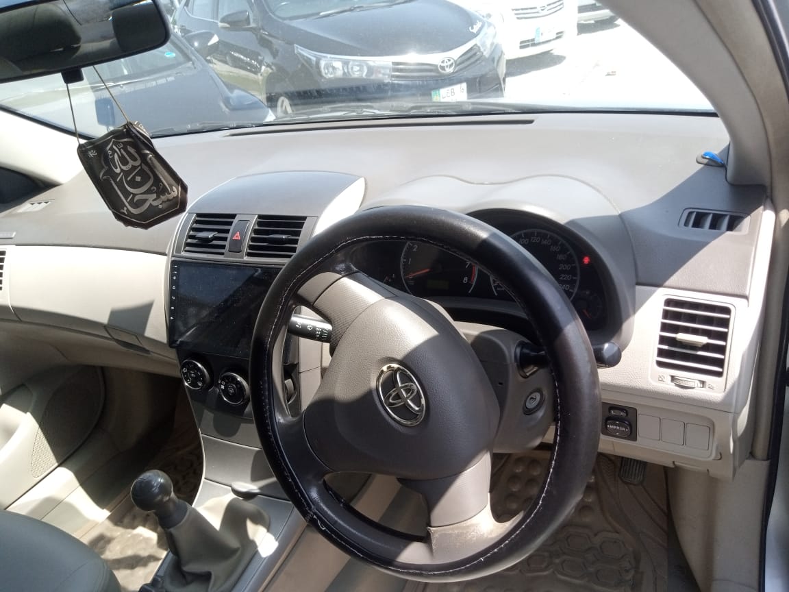 COROLLA GLi