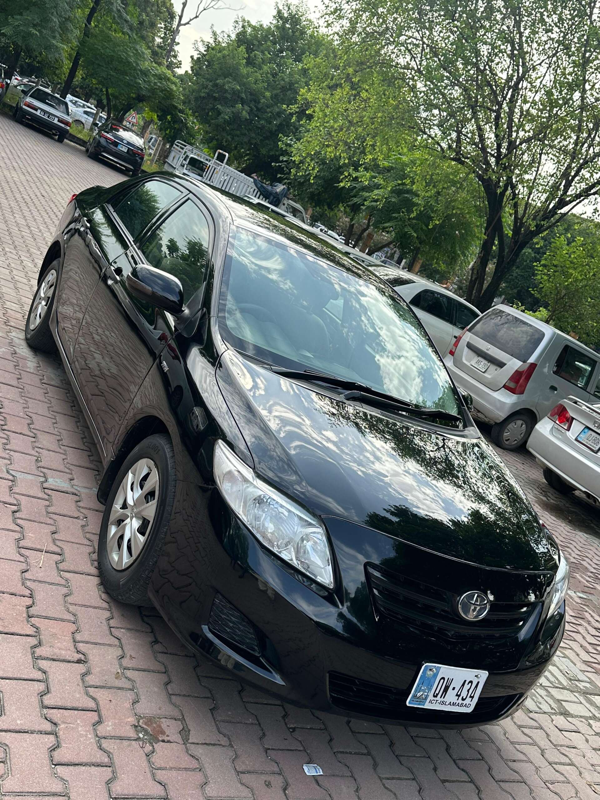 COROLLA GLi