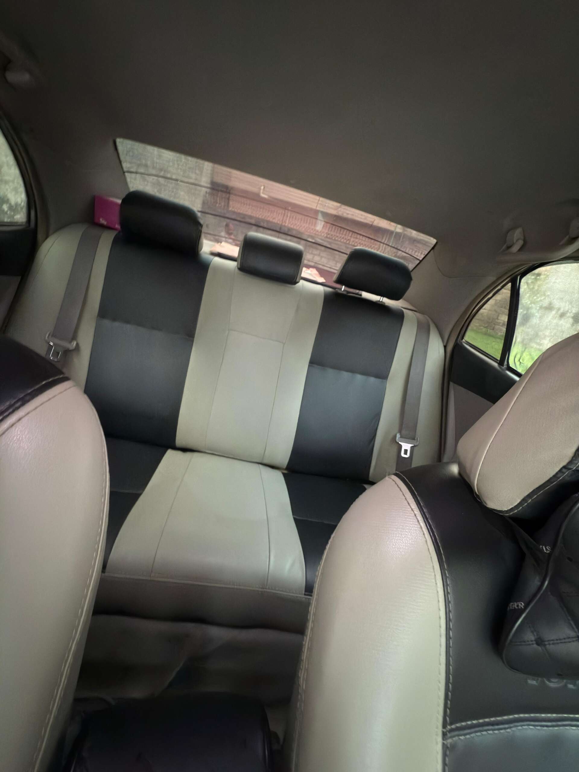 TOYOTA COROLLA - AXIO G