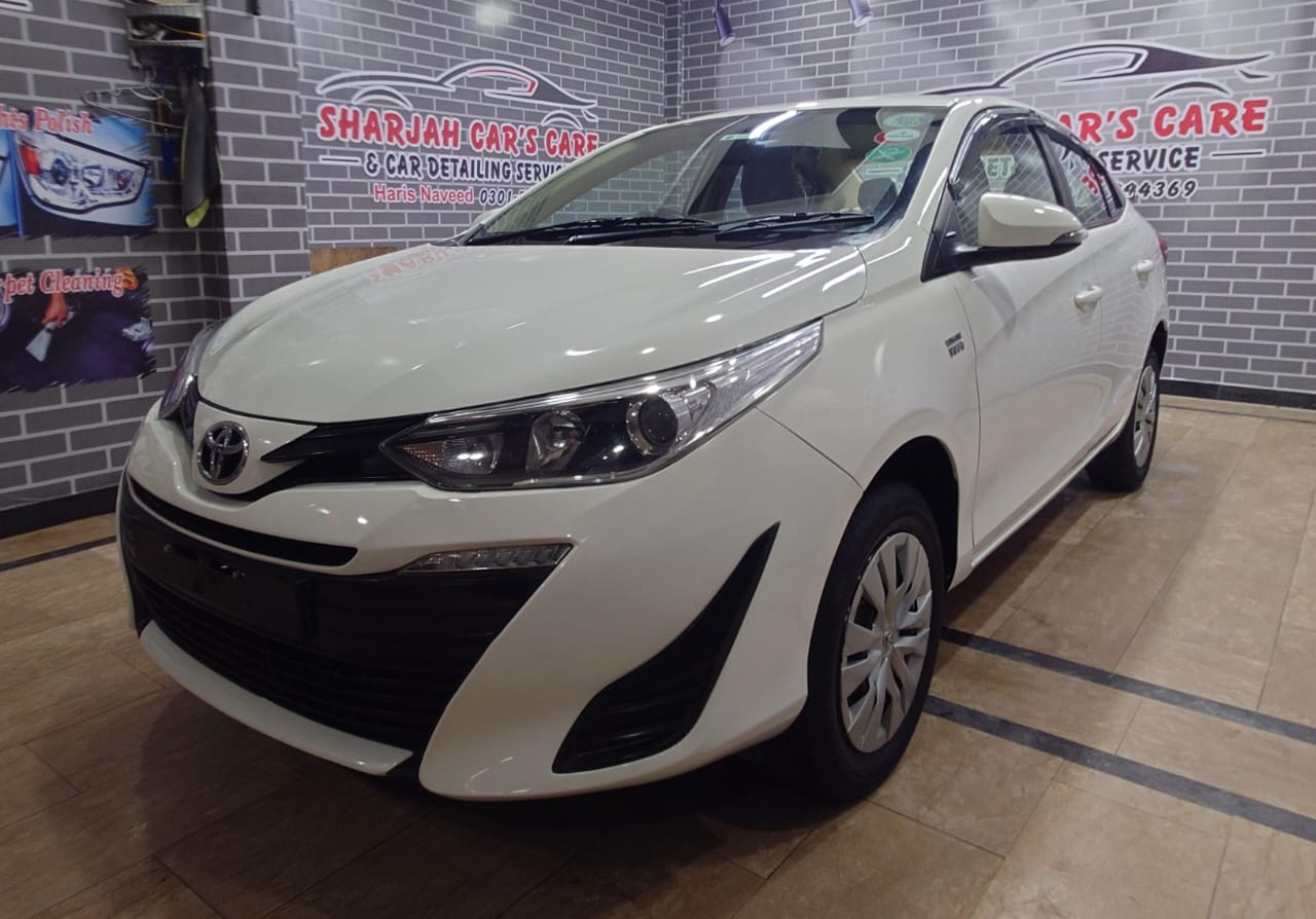 TOYOTA YARIS - GLi