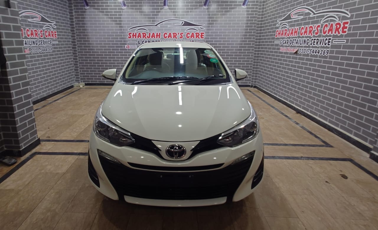 TOYOTA YARIS - GLi