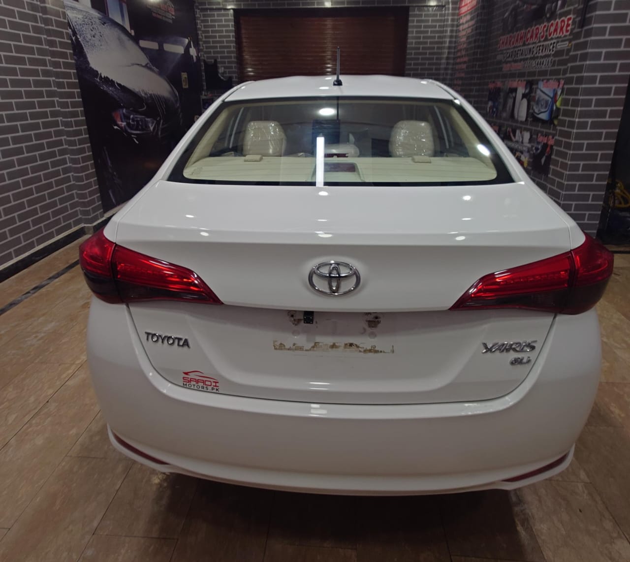 TOYOTA YARIS - GLi