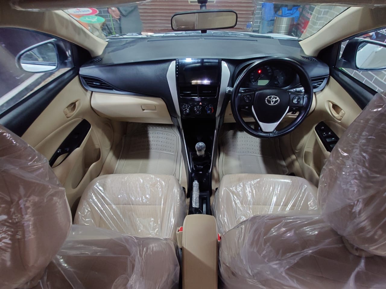 TOYOTA YARIS - GLi