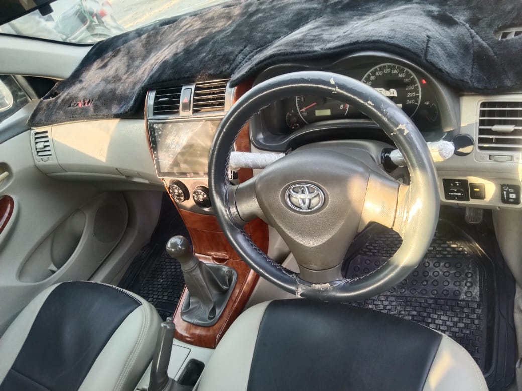 TOYOTA COROLLA - GLi