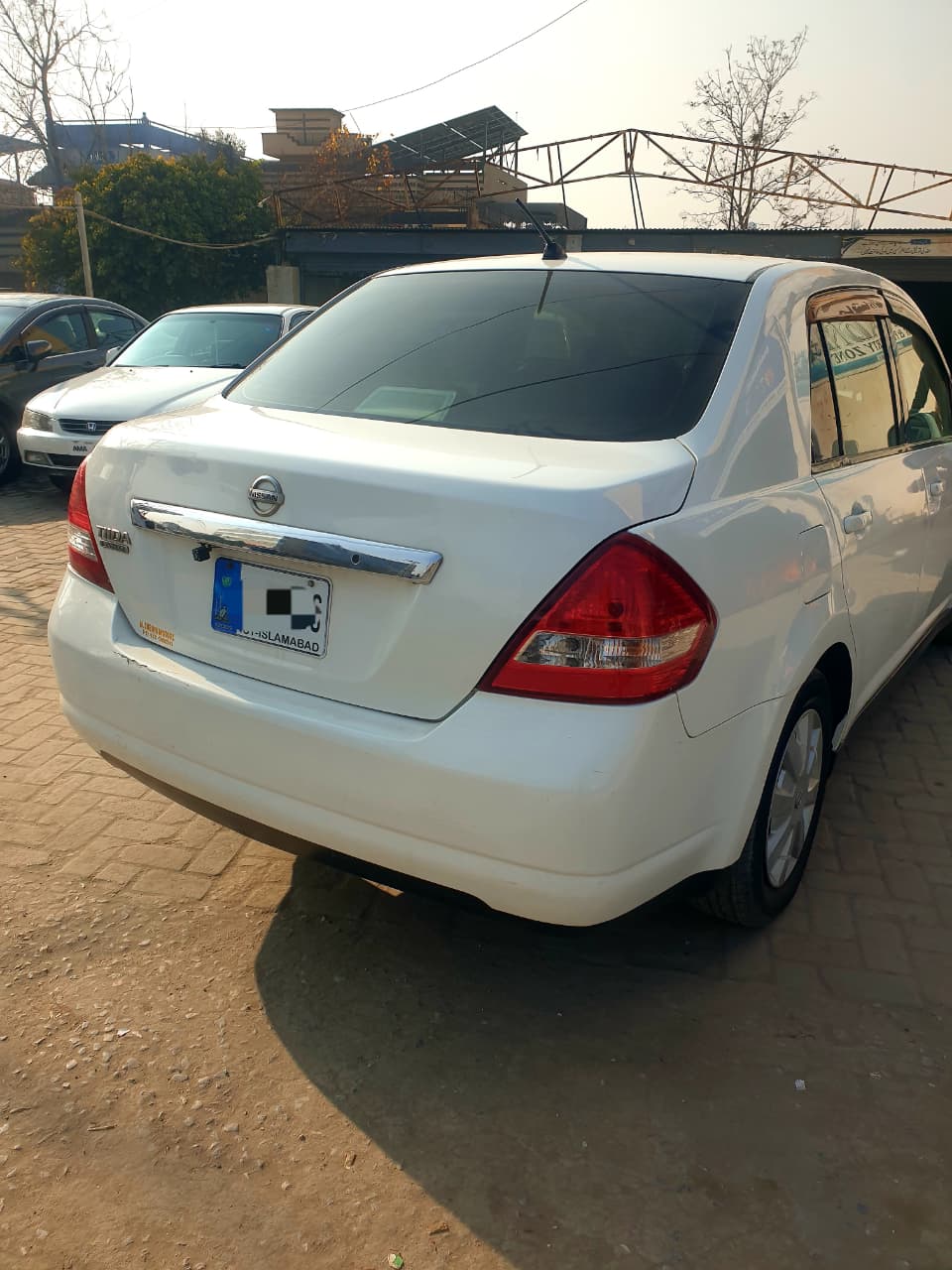NISSAN TIDA - Latio