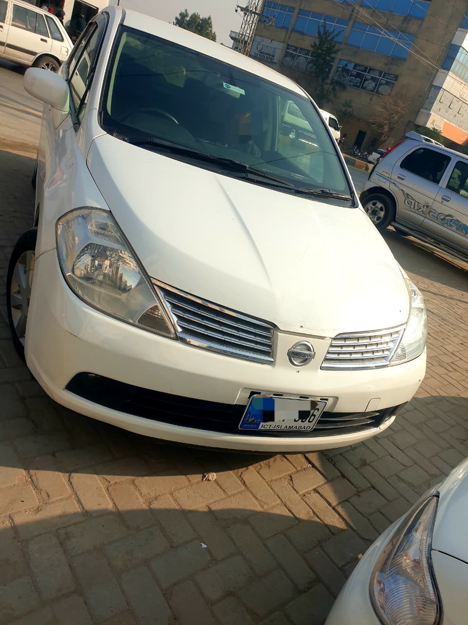 NISSAN TIDA - Latio