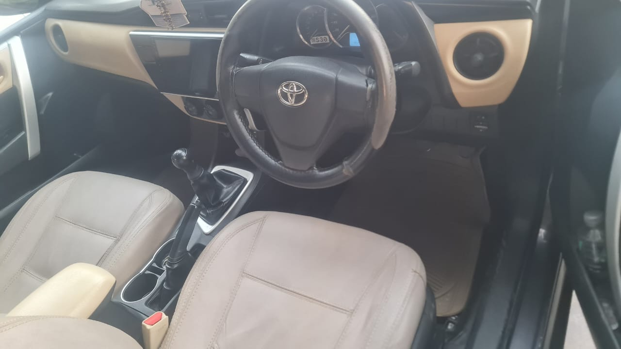 TOYOTA COROLLA GLi