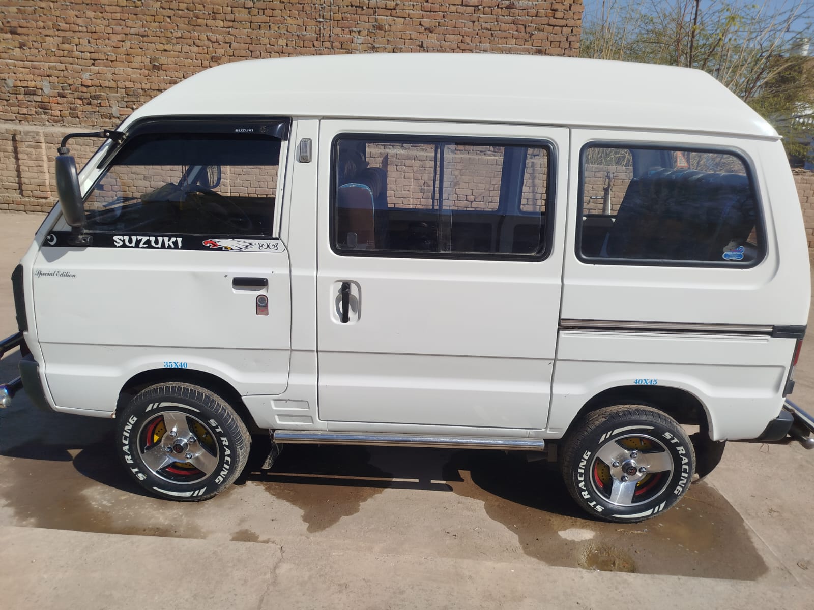 SUZUKI BOLAN