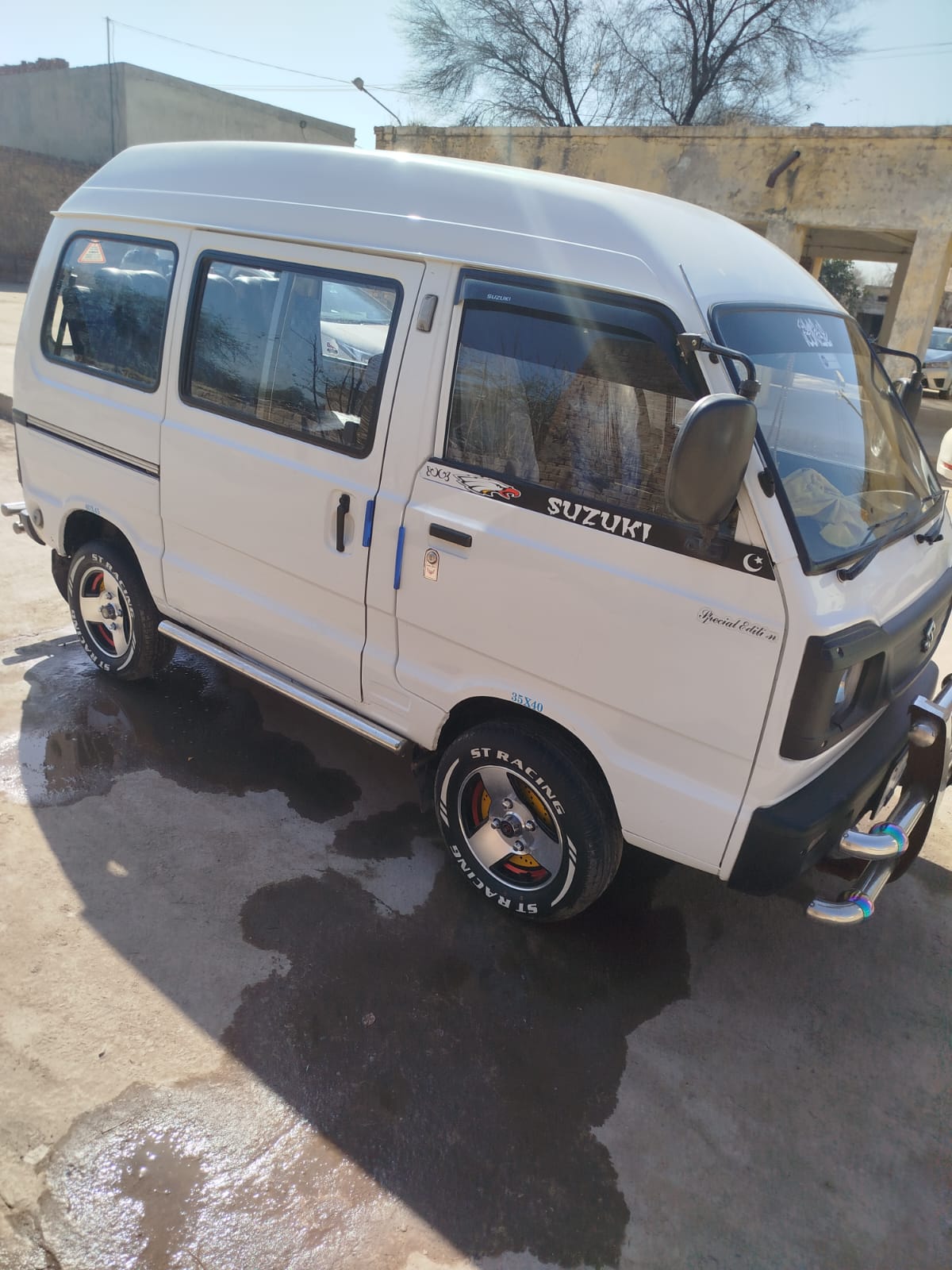 SUZUKI BOLAN